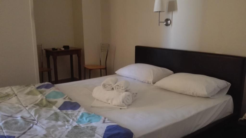 Hotel Ionion 피레아스 외부 사진