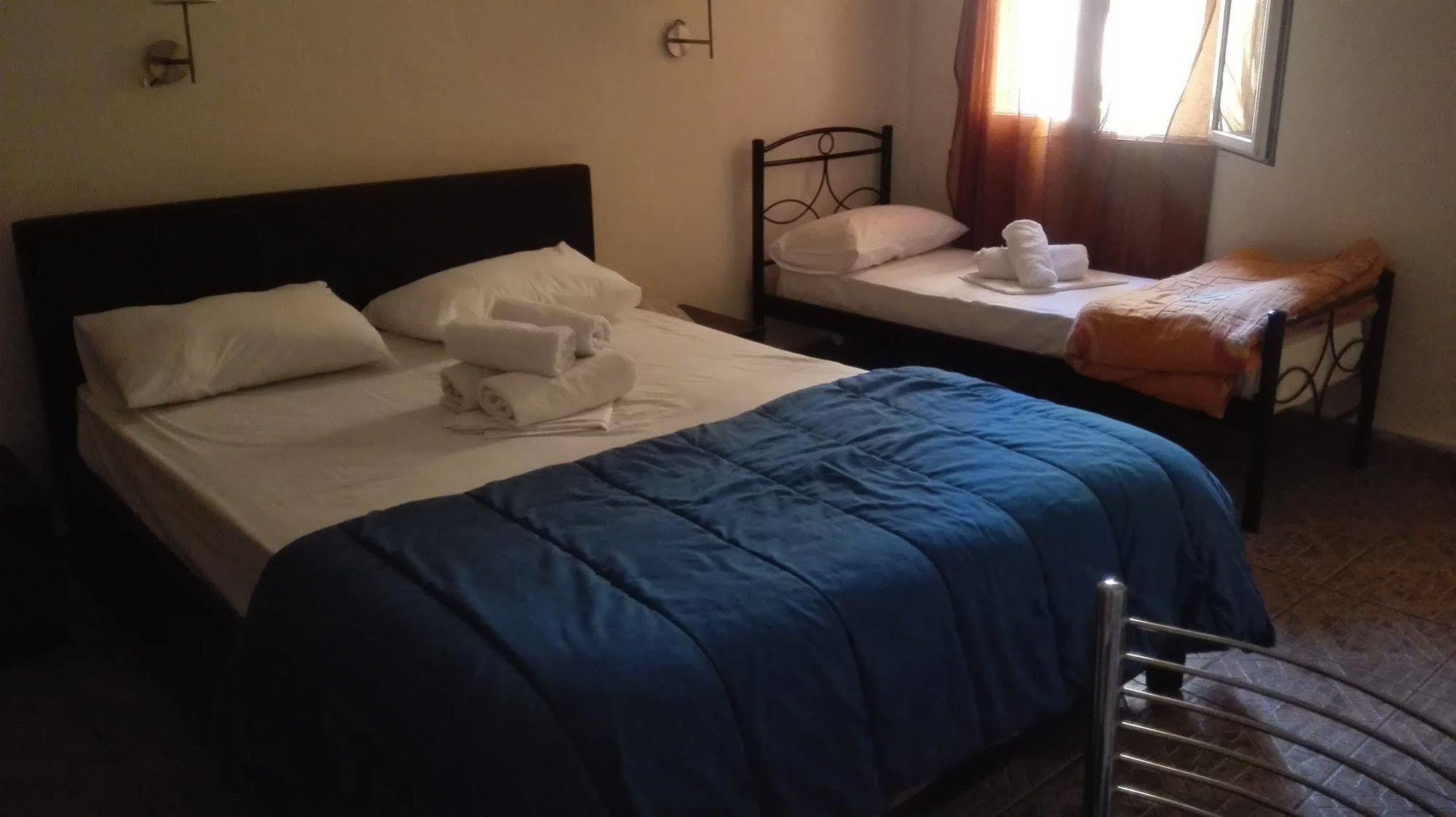 Hotel Ionion 피레아스 외부 사진